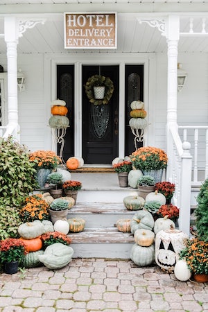  Rustic Farmhouse Fall Front Steps