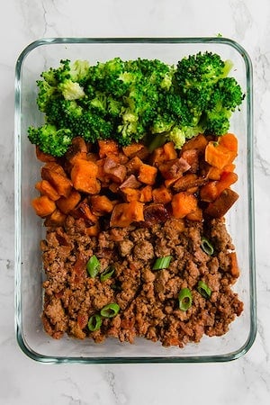  Sloppy Joe Bowl with sweet potatoes and broccoli
