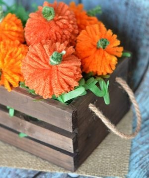 pumpkin yarn garland fall decor idea