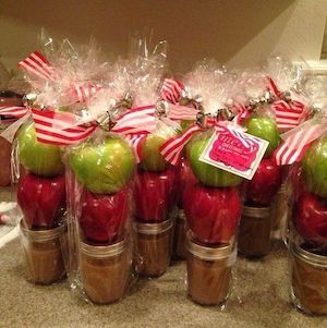 100 Easy DIY Neighbor Christmas Gifts - Prudent Penny Pincher