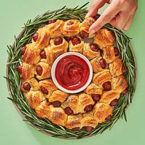 pigs in a blanket wreath