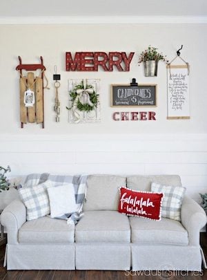 family room christmas wall gallery