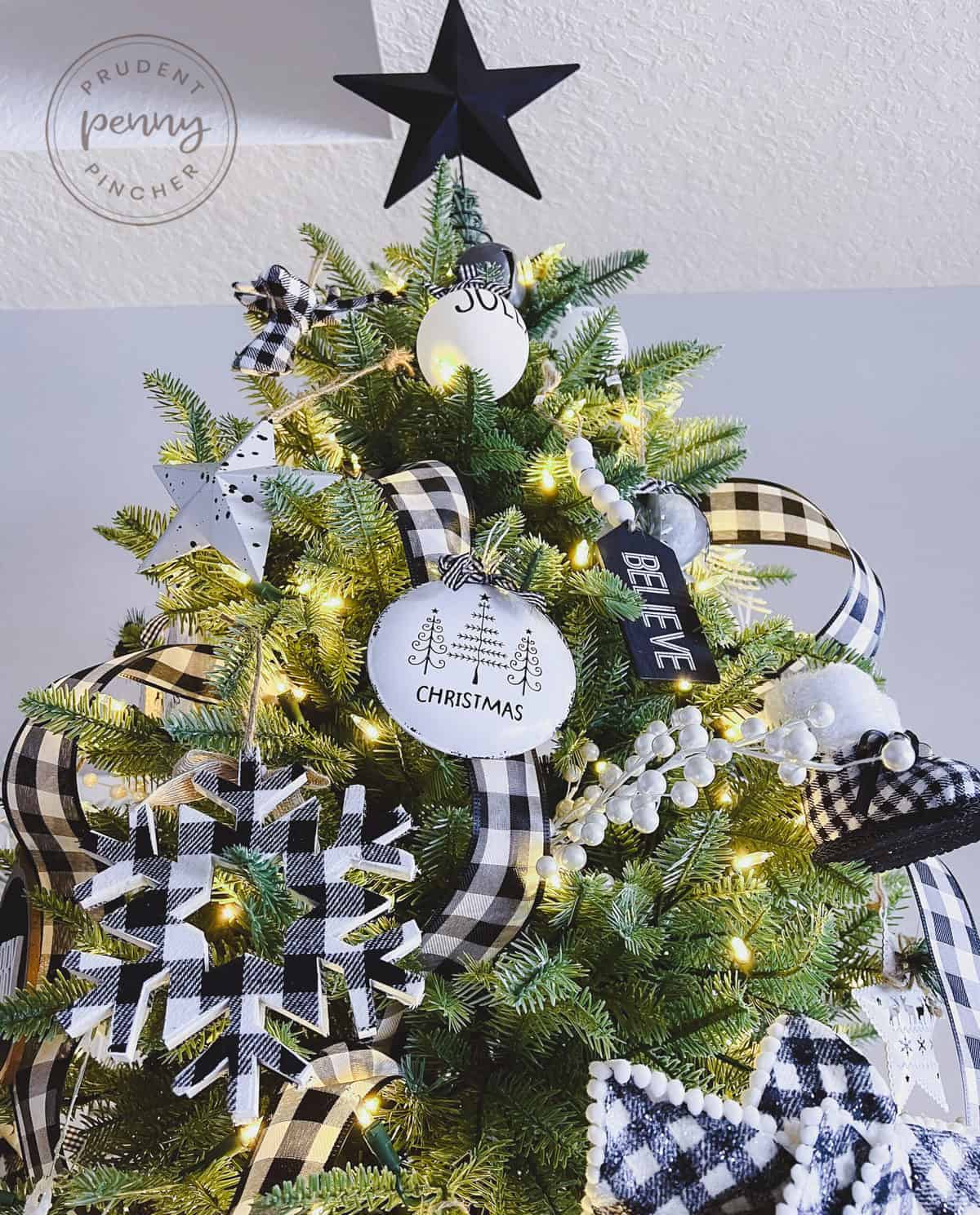 Adorable Buffalo Plaid Christmas Forest Entryway