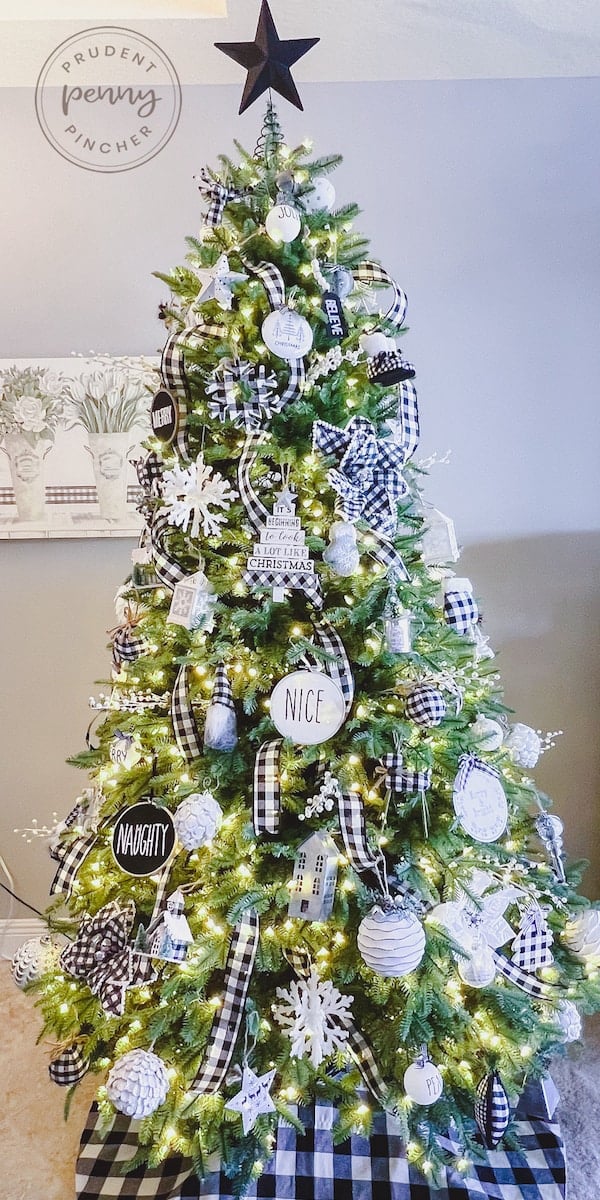 Black And White Plaid Christmas Tree