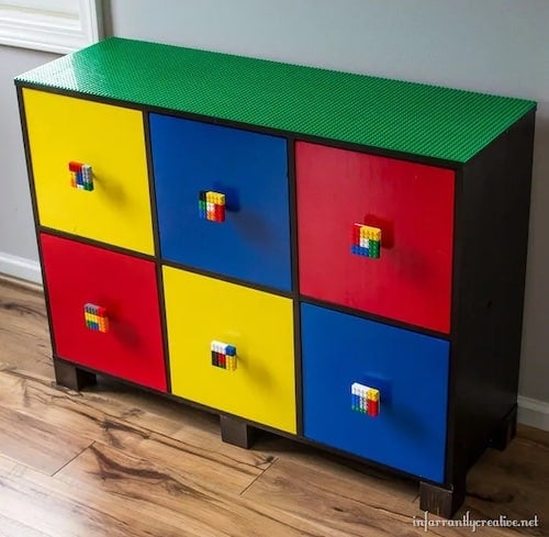 DIY Lego Table storage with Custom Lego Knobs