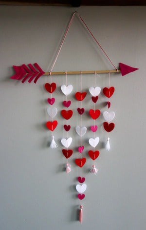 Cupid’s Arrow Valentine’s Day Wall Hanger craft