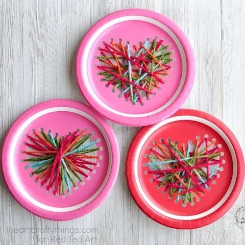  paper plate yarn weaving heart craft