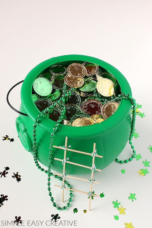 Leprechaun Trap Ideas - Moms & Munchkins