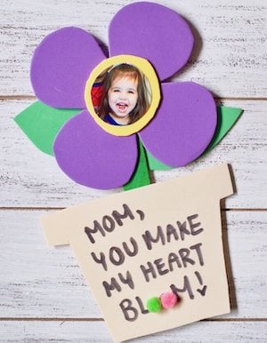 “Dancing” Mother’s Day Flower Craft for kids