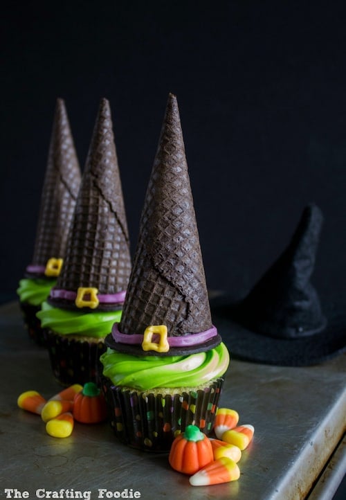 simple witch hat cupcakes 