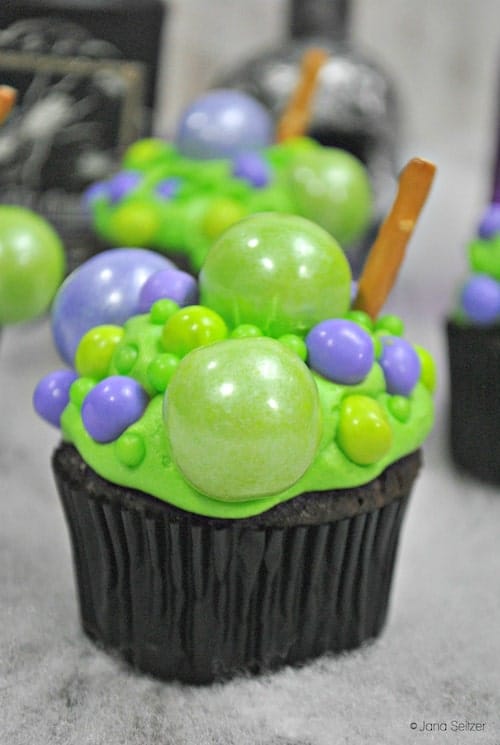 cauldron cupcakes