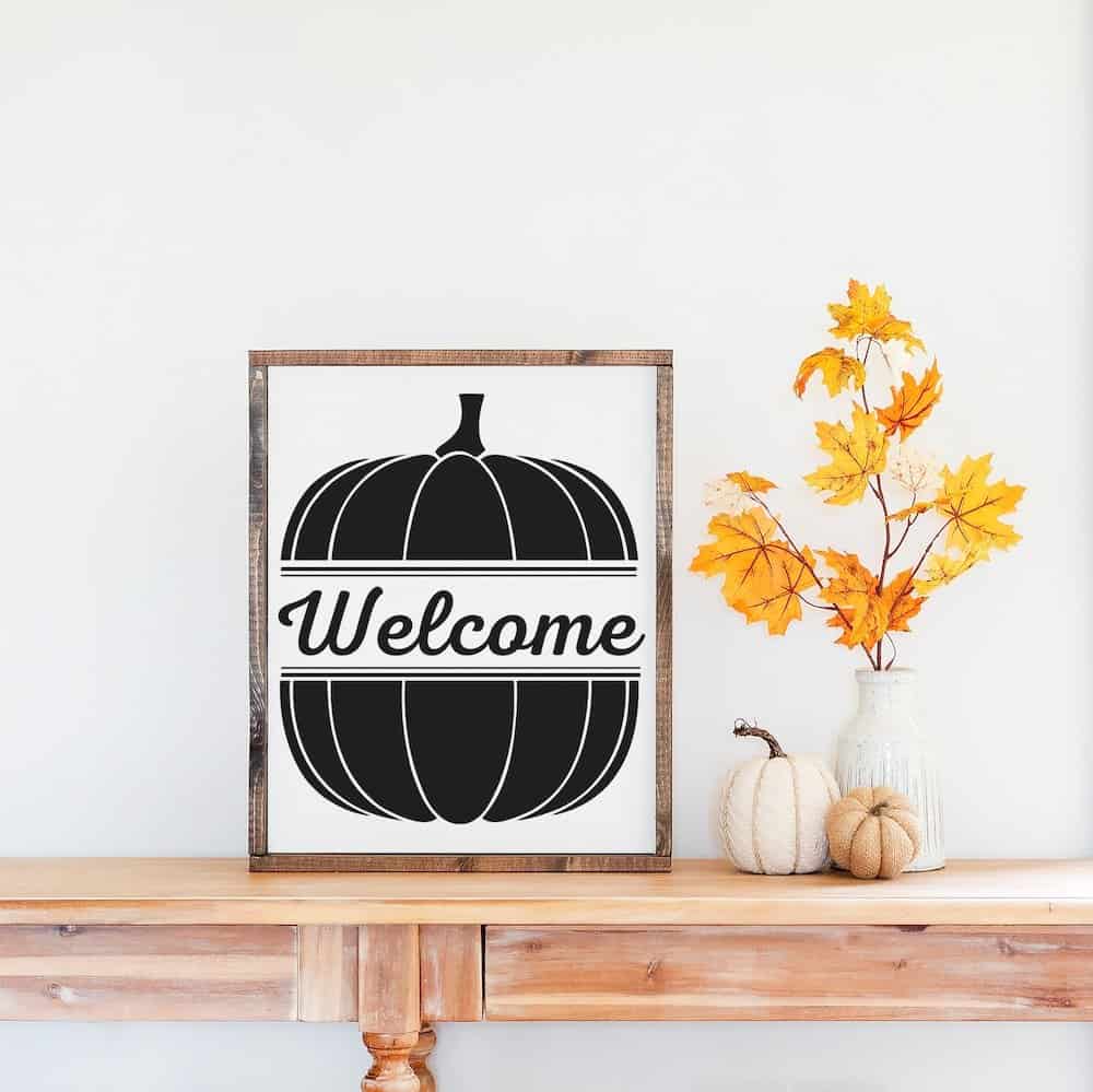 welcome pumpkin sign