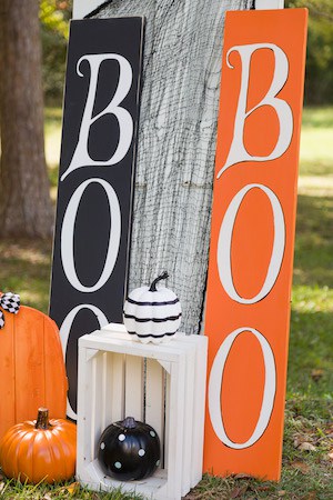 boo wood decor