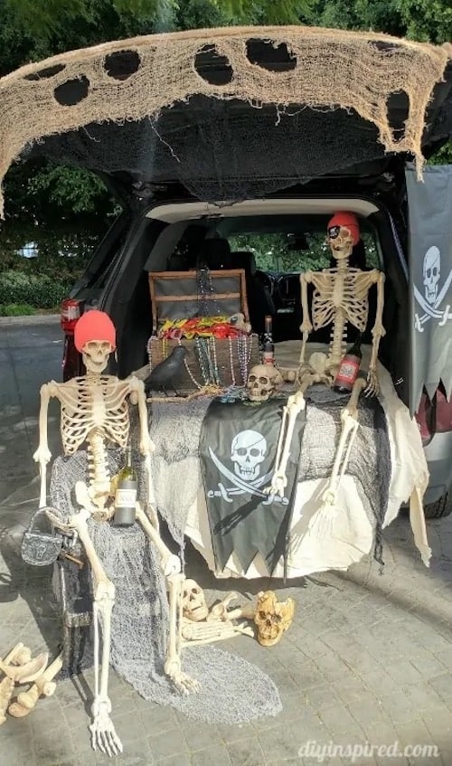 pirate theme suv decor