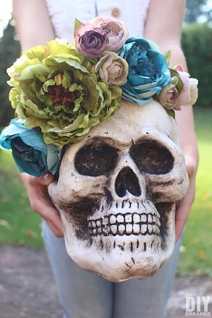 skull floral Halloween centerpiece table decor