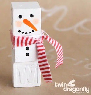 wood block snowmen