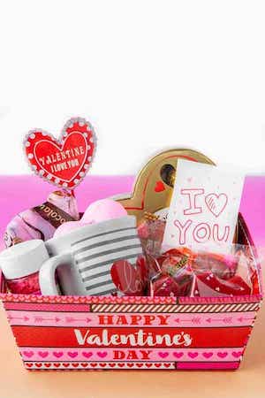 valentine basket