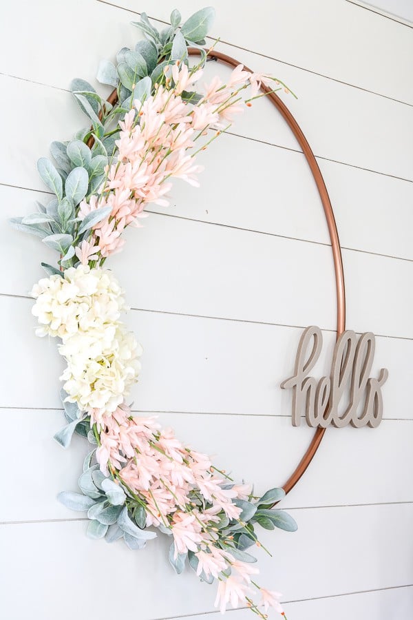 spring hula loop wreath