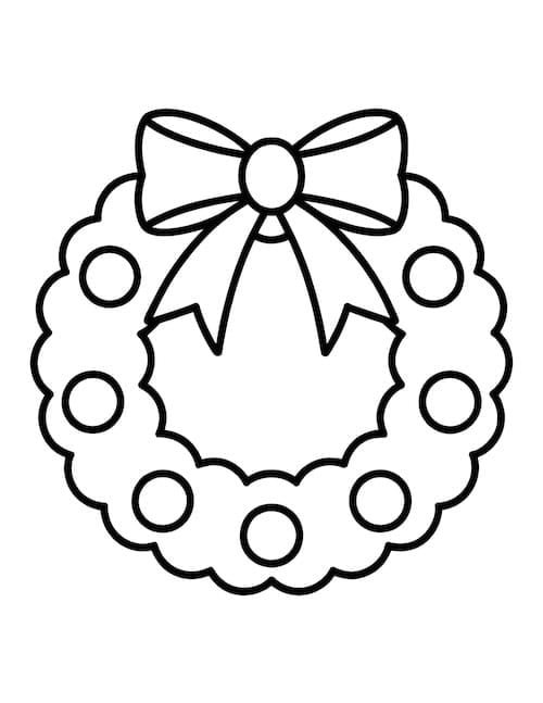 Simple round wreath with large ornaments